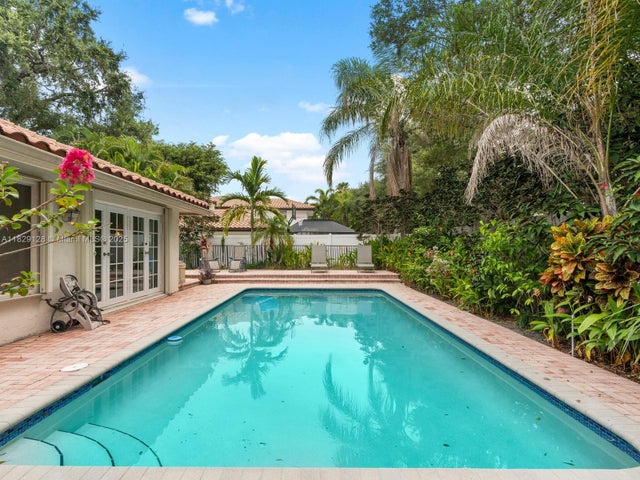 3 of 25 - 2560 Nw 27th St, Boca Raton, FL