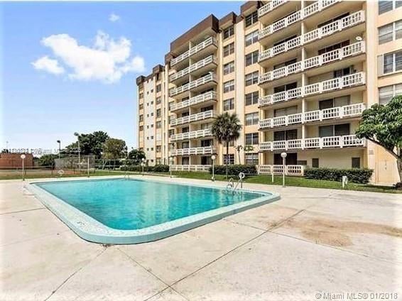 2 of 11 - 15600 Nw 7th Ave 609, Miami, FL