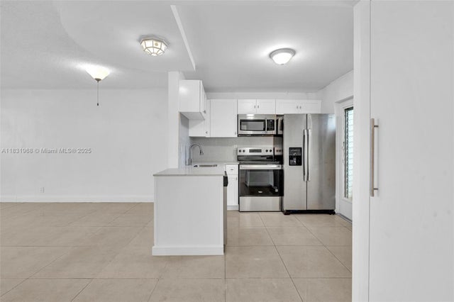 4 of 34 - 1398 Ne 191st St C104, Miami, FL