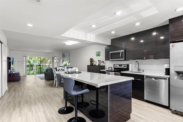 1 of 24 - 280 Racquet Club Rd 204, Weston, FL
