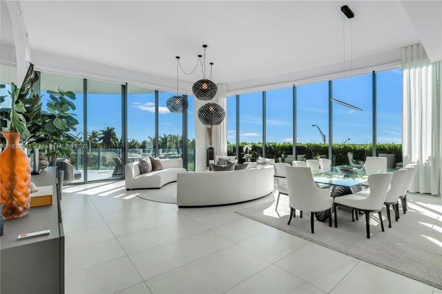 1 of 31 - 2811 S Bayshore Dr 4a, Miami, FL