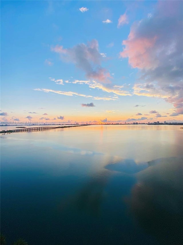2 of 4 - 2900 Ne 7th Ave 1407, Miami, FL