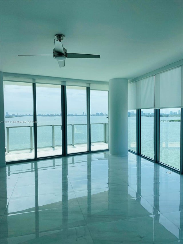3 of 4 - 2900 Ne 7th Ave 1407, Miami, FL