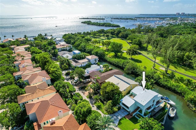 2 of 39 - 3520 Rockerman Rd, Miami, FL