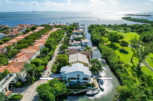 4 of 39 - 3520 Rockerman Rd, Miami, FL