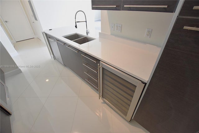 4 of 82 - 550 Okeechobee Blvd 1417, West Palm Beach, FL