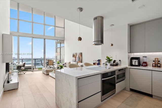 2 of 38 - 1100 Biscayne Blvd 4305, Miami, FL