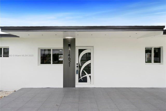 2 of 61 - 14621 Sw 106th Ave, Miami, FL