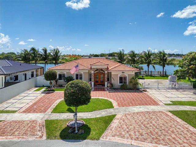 1 of 19 - 29363 Sw 142nd Ave, Homestead, FL