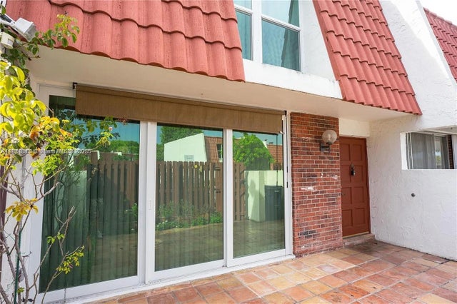 3 of 29 - 13949 Sw 84th St 801, Miami, FL