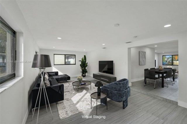 5 of 29 - 212 Sw 11th Ave, Dania Beach, FL