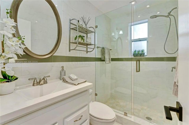 1 of 17 - 2298 Sw 16th Ave, Miami, FL