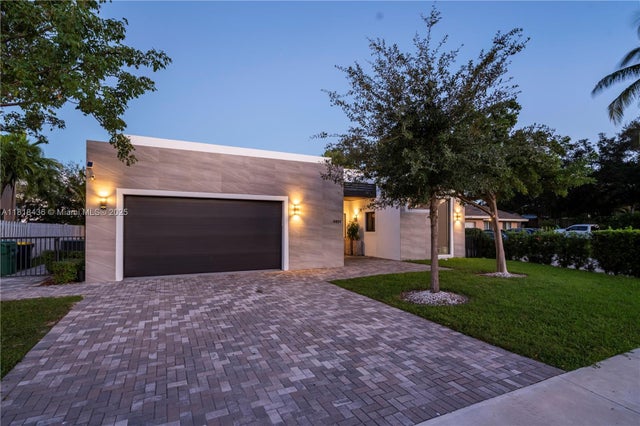 3 of 27 - 4484 Sw 26th Ave, Dania Beach, FL