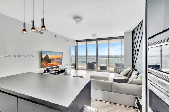 4 of 53 - 2020 N Bayshore Dr 3408, Miami, FL