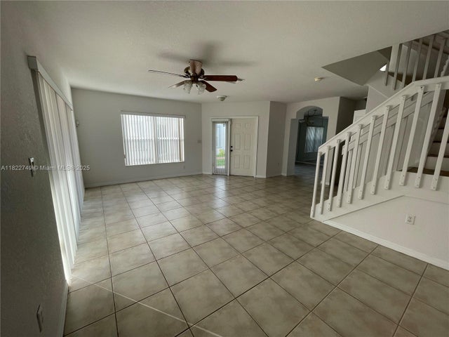 4 of 22 - 11530 Nw 48th Ter, Doral, FL