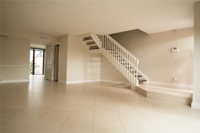 4 of 28 - 1239 Nw 122nd Ter, Pembroke Pines, FL