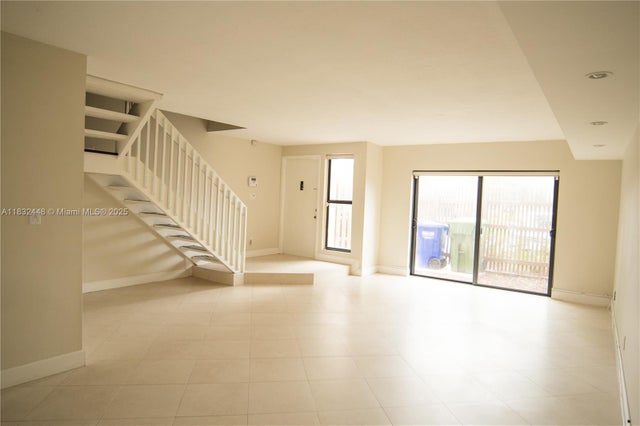 5 of 28 - 1239 Nw 122nd Ter, Pembroke Pines, FL