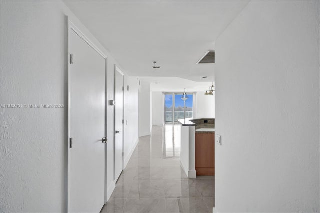 5 of 56 - 14951 Royal Oaks Ln 806, North Miami, FL