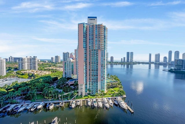 2 of 34 - 3330 Ne 190th St 1912, Aventura, FL