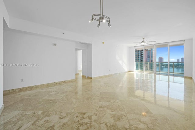 4 of 34 - 3330 Ne 190th St 1912, Aventura, FL