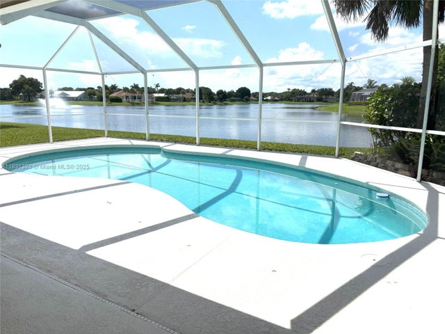 1 of 36 - 1992 Sw Danforth Cir, Palm City, FL