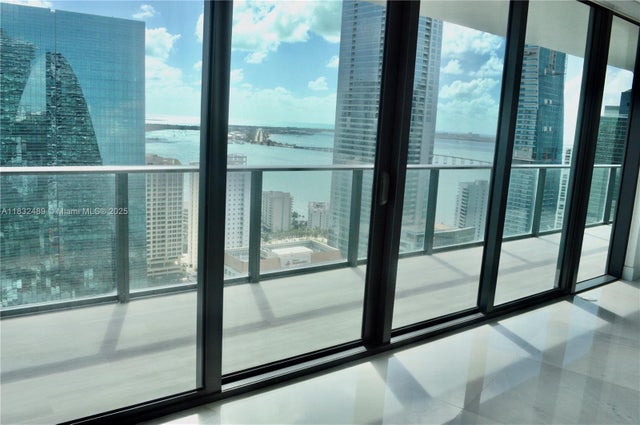 1 of 7 - 1300 S Miami Ave 3601, Miami, FL