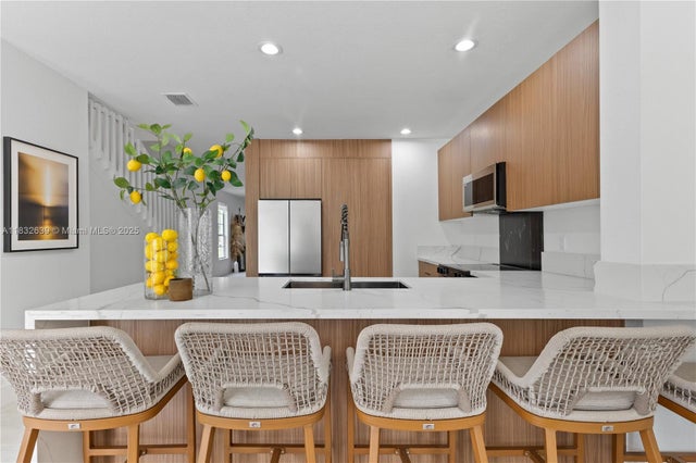 5 of 37 - 9037 Sw 170th Pl, Miami, FL