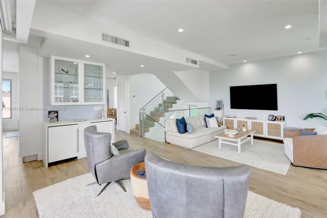 5 of 48 - 324 Balboa St, Hollywood, FL