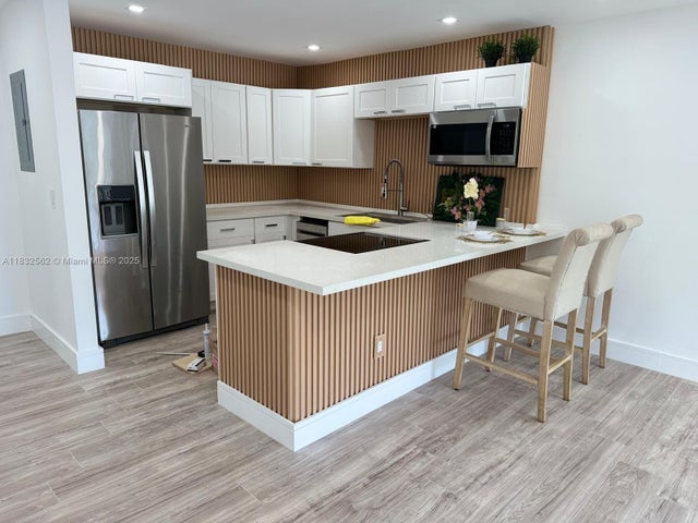 1 of 19 - 15201 Ne 6th Ave C210, Miami, FL