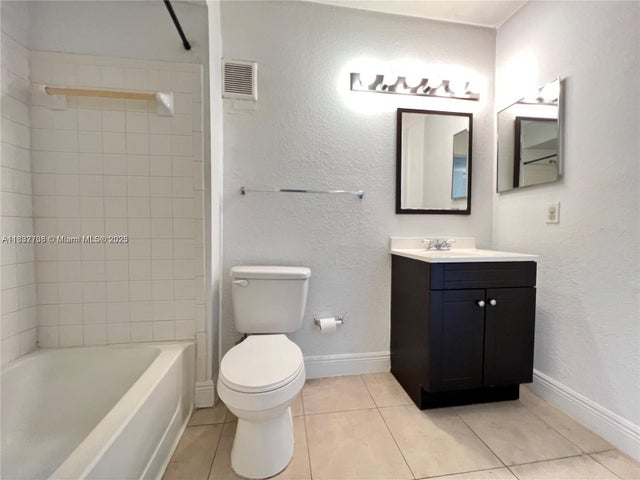5 of 14 - 1401 Village Blvd 717, West Palm Beach, FL