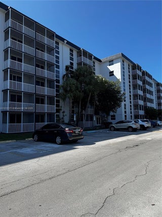 Photo of Listing #A11819077