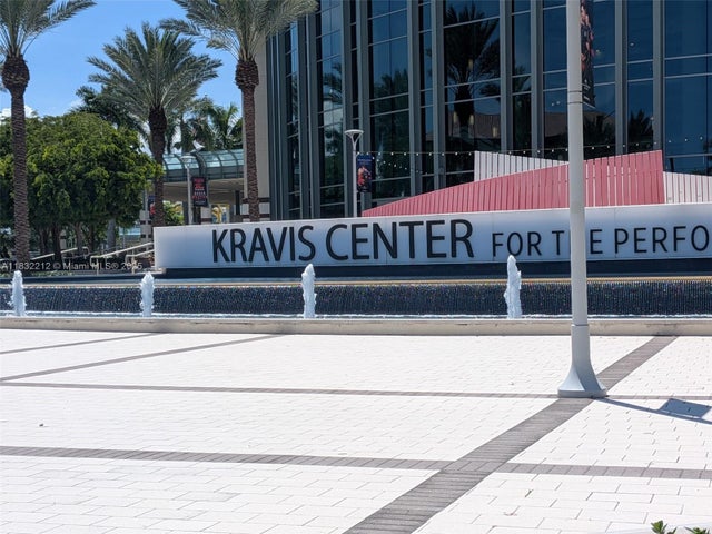 3 of 23 - 403 S Sapodilla Ave 803, West Palm Beach, FL