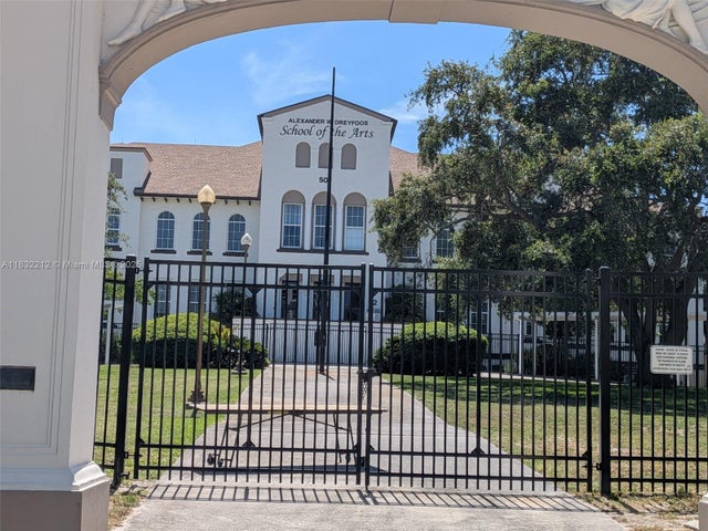 4 of 23 - 403 S Sapodilla Ave 803, West Palm Beach, FL