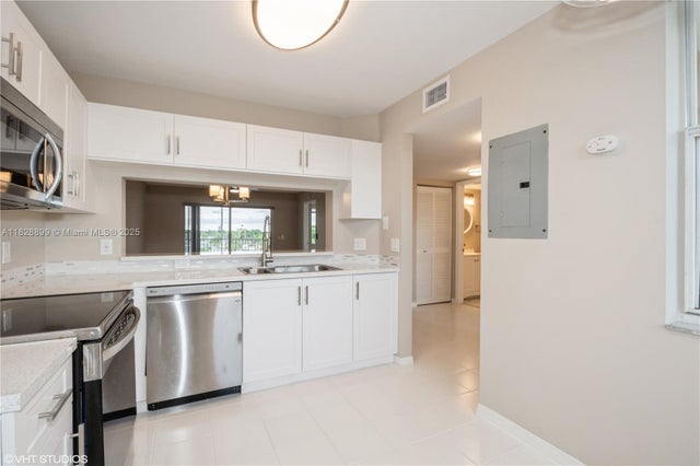 2 of 15 - 10346 Nw 24th Pl 405, Sunrise, FL
