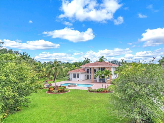 3 of 40 - 3200 Lake Ridge Lane, Weston, FL