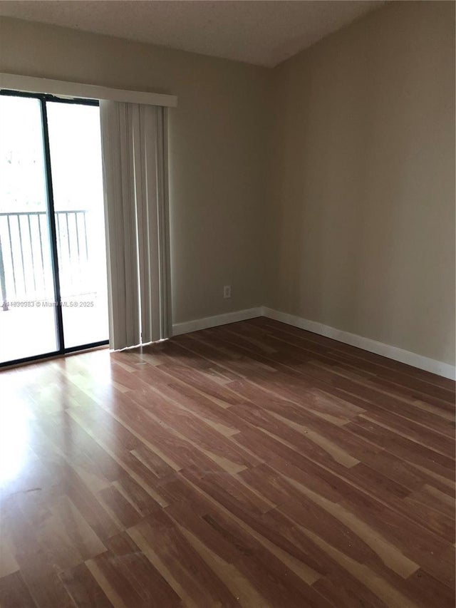 4 of 6 - 620 S Park Rd 33-2, Hollywood, FL