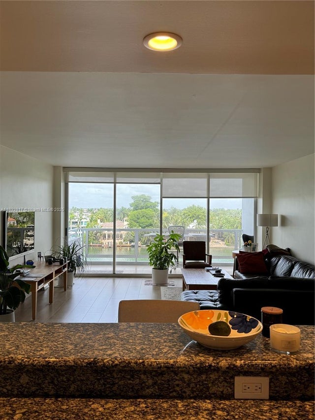 4 of 29 - 5700 Collins Ave 6j, Miami Beach, FL