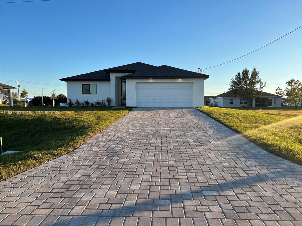 1107 Nw 21st St, Cape Coral