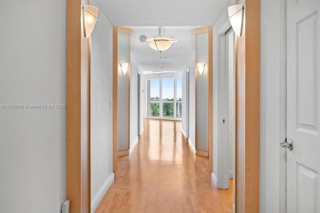 5 of 55 - 6051 N Ocean Dr 502, Hollywood, FL
