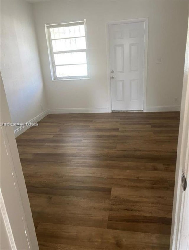 3 of 10 - 791 E 22nd St, Hialeah, FL