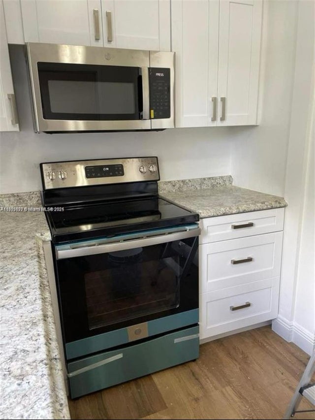 5 of 10 - 791 E 22nd St, Hialeah, FL