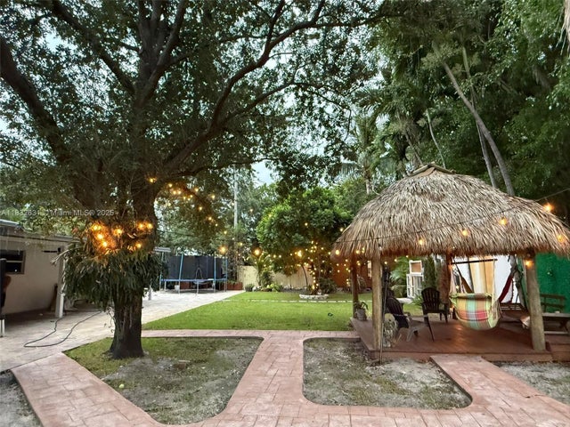 2 of 28 - 5838 Madison St, Hollywood, FL