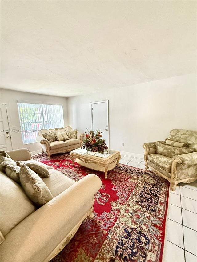 3 of 14 - 2145 Sw 26th St, Miami, FL