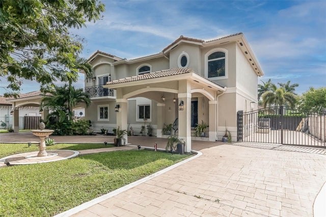 2 of 61 - 4665 Sw 159th Ct, Miami, FL