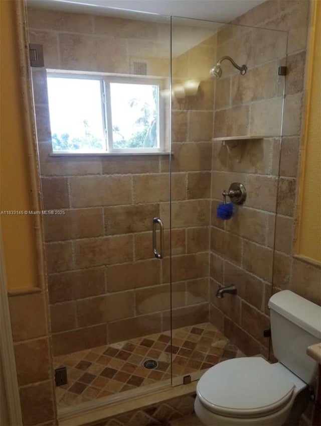 4 of 11 - 65821 Overseas Hwy 176, Long Key, FL