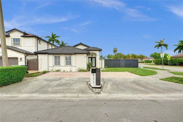 1 of 63 - 898 Nw 131st Ave, Miami, FL