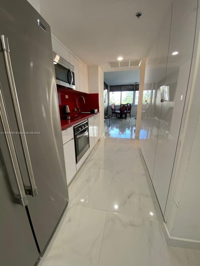 3 of 12 - 19201 Collins Ave 130, Sunny Isles Beach, FL