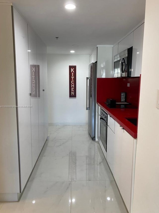 4 of 12 - 19201 Collins Ave 130, Sunny Isles Beach, FL