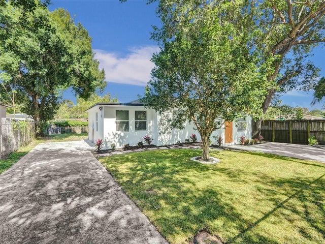 3 of 26 - 2720 Sw 13th Ave, Fort Lauderdale, FL