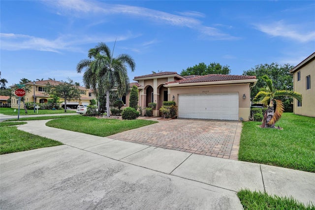 3 of 27 - 20629 Nw 12th Ct, Miami Gardens, FL